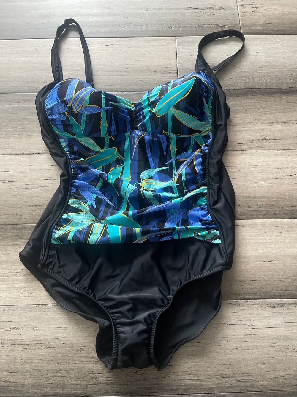 Azul Women’s Size 16 D One Piece Swimsuit Black Blue Green Floral Underwire